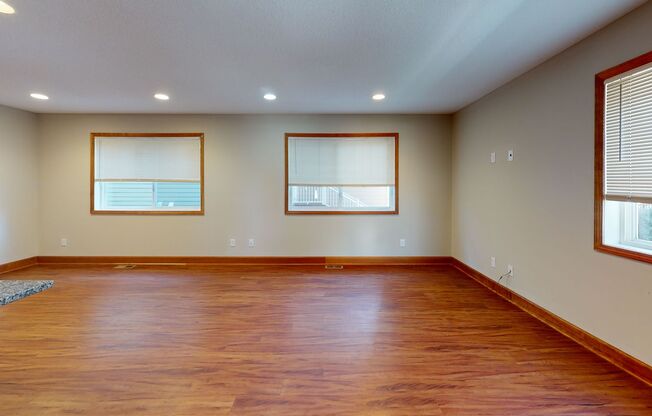 1200 - 1206 Como Ave SE