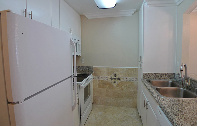 1 bed, 1 bath, 650 sqft, $2,350, Unit 104