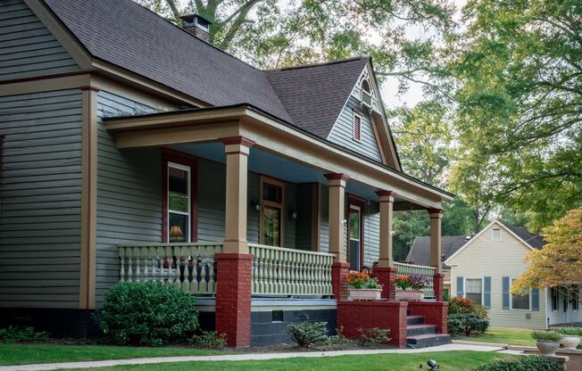 3 beds, 2 baths, $3,500