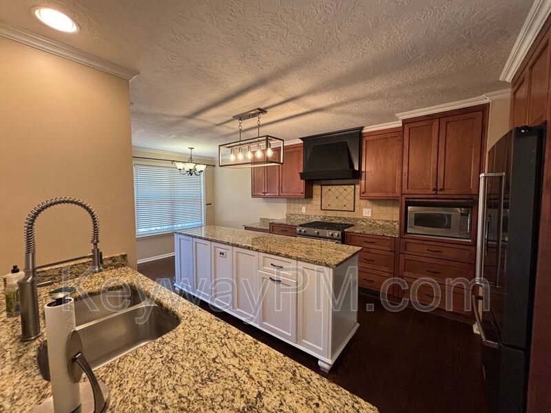 4851 APPLETREE CT