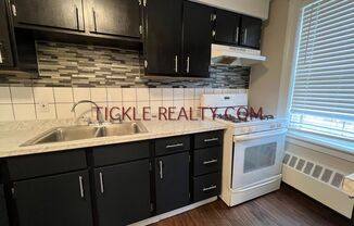 1 bed, 1 bath, 700 sqft, $925, Unit 5