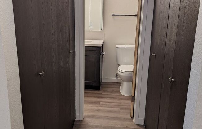 2 beds, 1 bath, 810 sqft, $2,095, Unit E107