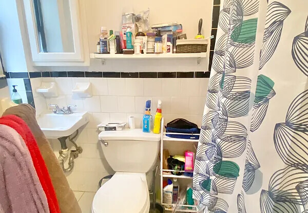 1 bed, 1 bath, $2,950, Unit 16