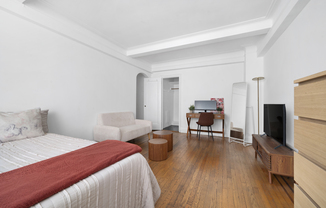 Studio, 1 bath, $2,900, Unit 6E