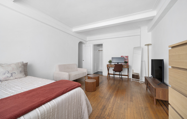 Studio, 1 bath, $2,900, Unit 6E