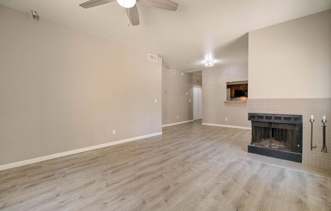 2 beds, 2 baths, 1,095 sqft, $1,600, Unit 140