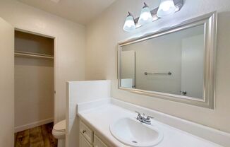 2 beds, 1.5 baths, 850 sqft, $2,195, Unit 0034