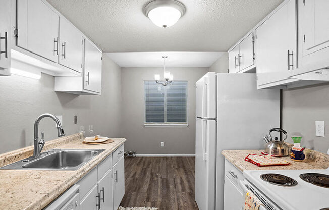Misty Glen Apartments and Townhomes