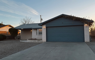 1027 LOWELL RD