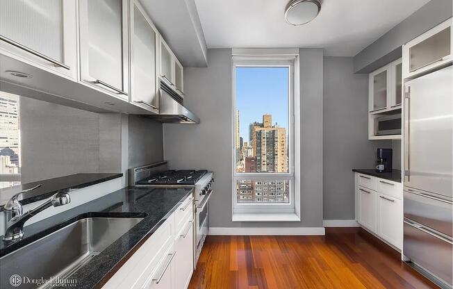 45 AVE 1804