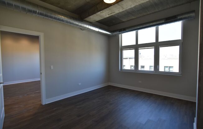 1 bed, 1 bath, 713 sqft, $3,100, Unit 3833-607