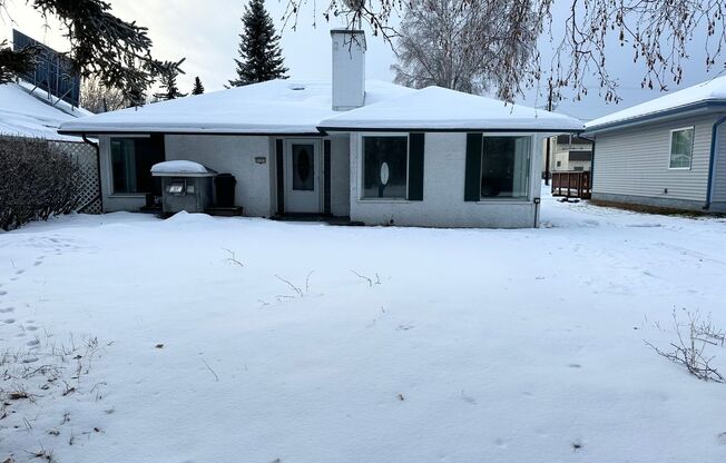 3 Bedroom Home in Fairbanks for Rent!