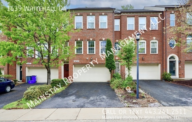 1639 WHITEHALL DR