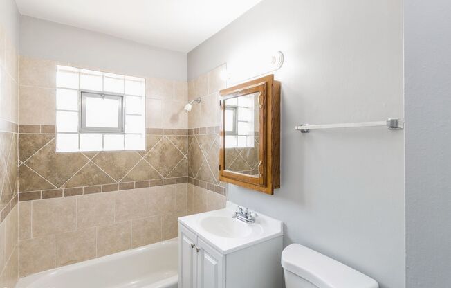 1 bed, 1 bath, 750 sqft, $1,525, Unit 430-12