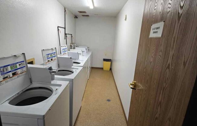 River Road Apartments