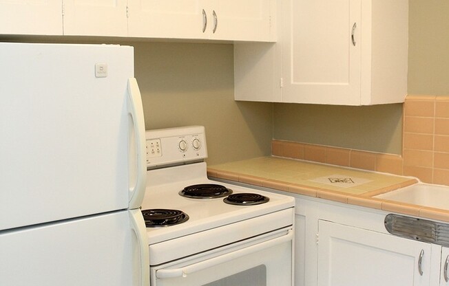 2 beds, 1 bath, 770 sqft, $1,495, Unit 5141