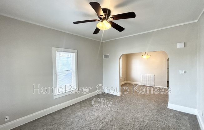 1305 OAKLEY AVE