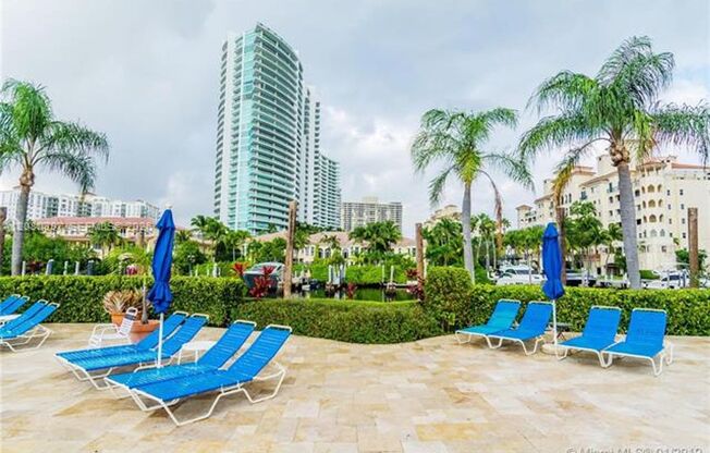 3 beds, 2 baths, $4,500, Unit # 4 L