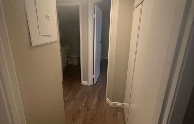2 beds, 1 bath, 780 sqft, $1,750, Unit 232