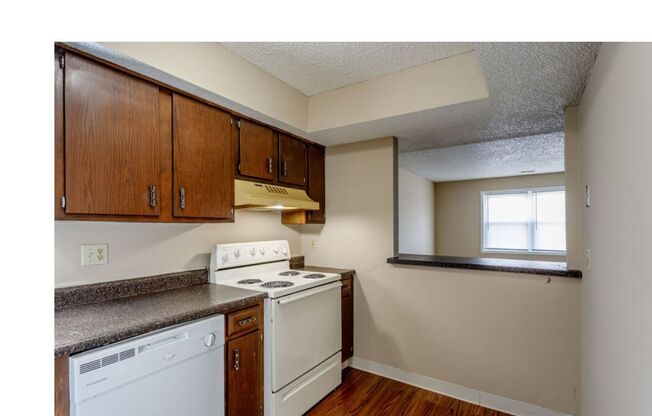 3 beds, 1 bath, 1,250 sqft, $995, Unit 903-7