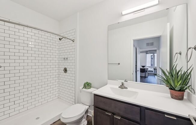 2 beds, 2 baths, 945 sqft, $1,925, Unit 606