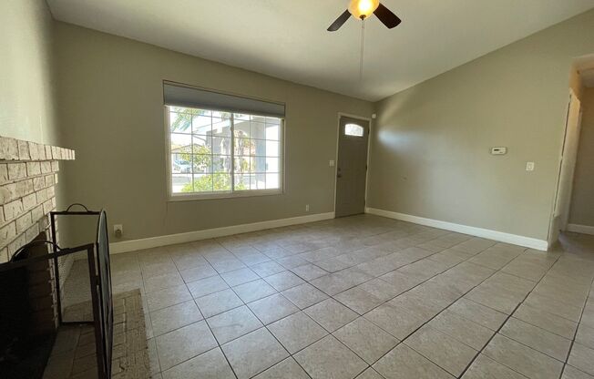 2 beds, 1 bath, $2,500