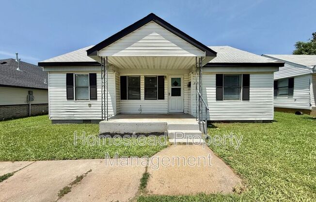 2141 SW 45 ST