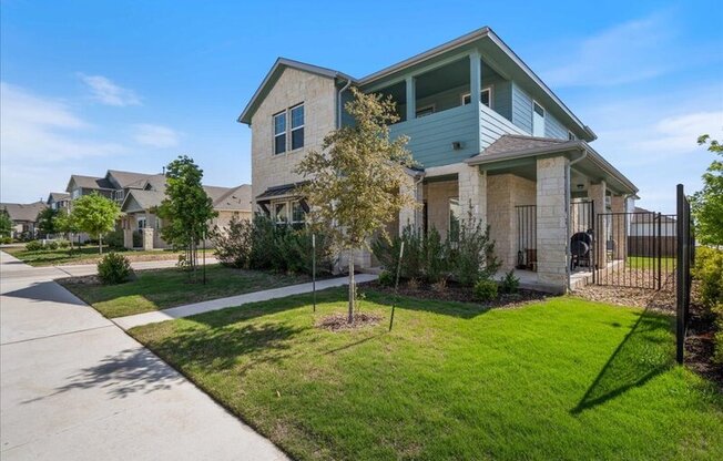 9015 LOOKSEE LN