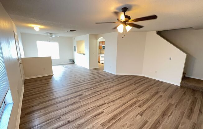 Newly renovated 3 bedroom/2.5 bath townhouse for rent located in the lovely gated community of Riverwalk at Waterside Condominiums!
