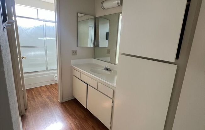 Studio, 1 bath, 465 sqft, $1,525, Unit 46