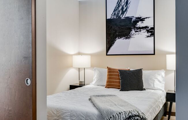 Studio, 1 bath, 574 sqft, $1,825, Unit 730-332