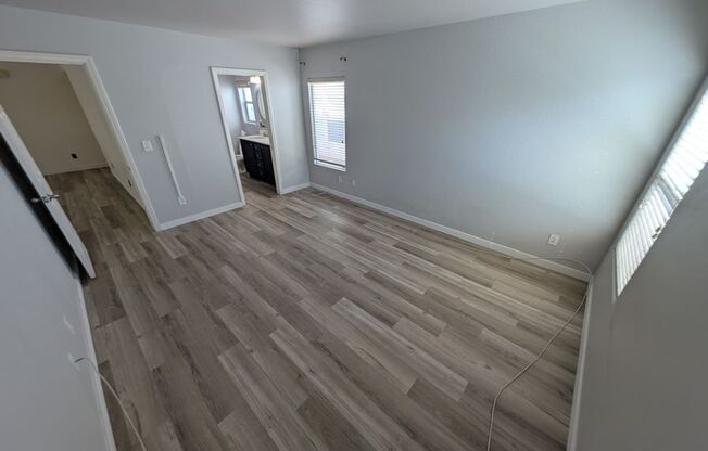 3 beds, 2.5 baths, $2,100