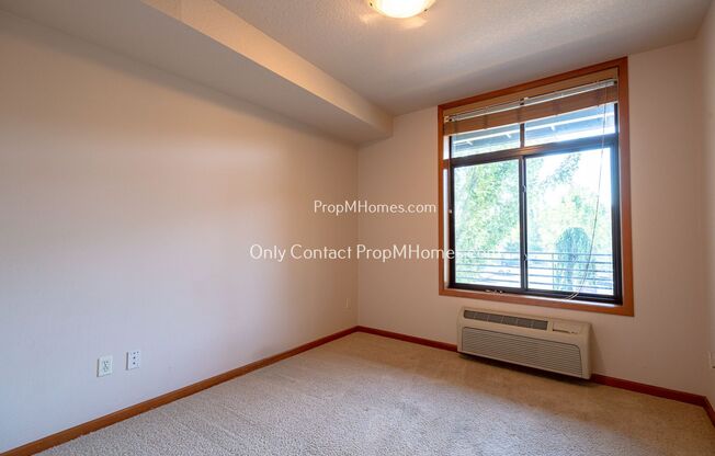 1 bed, 1 bath, $1,799, Unit 287 NE 3rd Street - 203