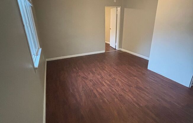 Renovated 1 & 2 Bedroom Apartments in Central Colorado Springs!