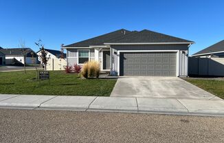 Welcome to this charming 3 bedroom, 2 bathroom home located in Caldwell, ID.