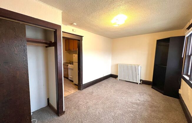 Studio, 1 bath, $725, Unit A1134-5