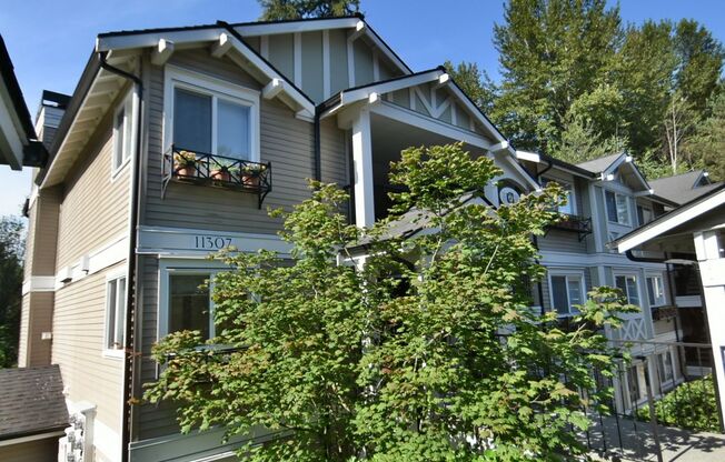 2bd/1ba Kirkland Condo