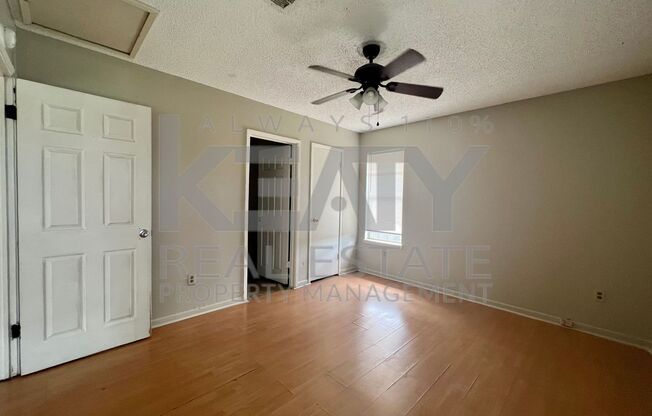 1 bed, 1 bath, 800 sqft, $600, Unit D