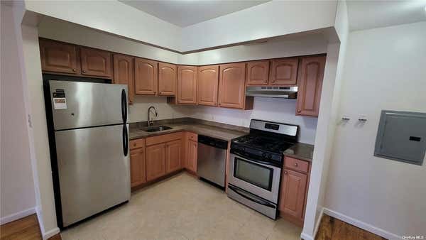 1 bed, 1 bath, $2,100, Unit 1ST FL