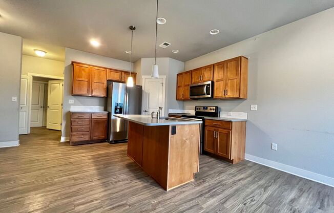 Spacious and Light-Filled 2 Bedroom, 2.5 Bathroom Home