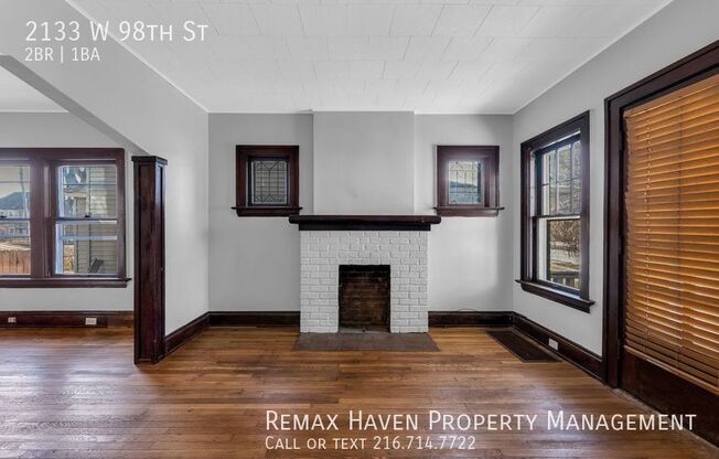 2133 W 98th St
