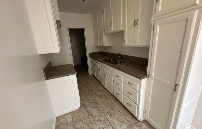 1 bed, 1 bath, 530 sqft, $2,000