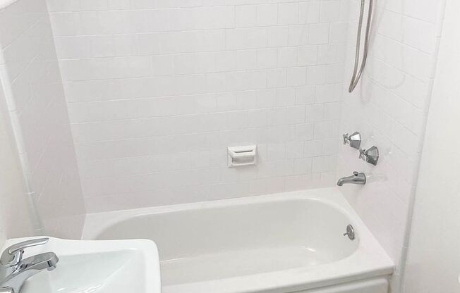 Studio, 1 bath, 350 sqft, $1,425, Unit 5478-19