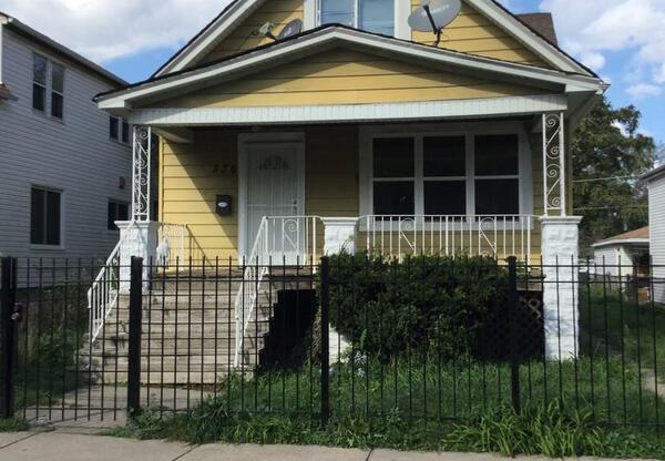 336 W 106 ST