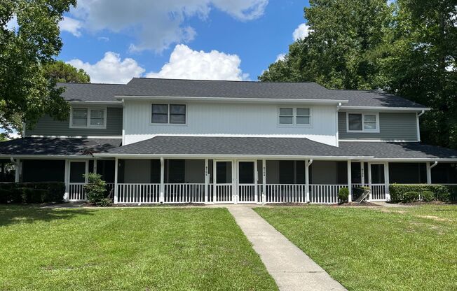 2 beds, 1.5 baths, 1,200 sqft, $1,504, Unit 8152R