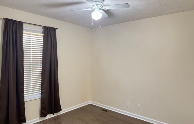 3 beds, 2 baths, $1,495