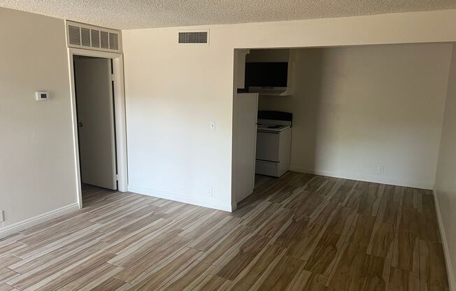 1 Bedroom 1 Bath In Central Las Vegas