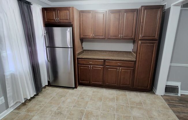 Beatuiful Two Bedroom Town Home