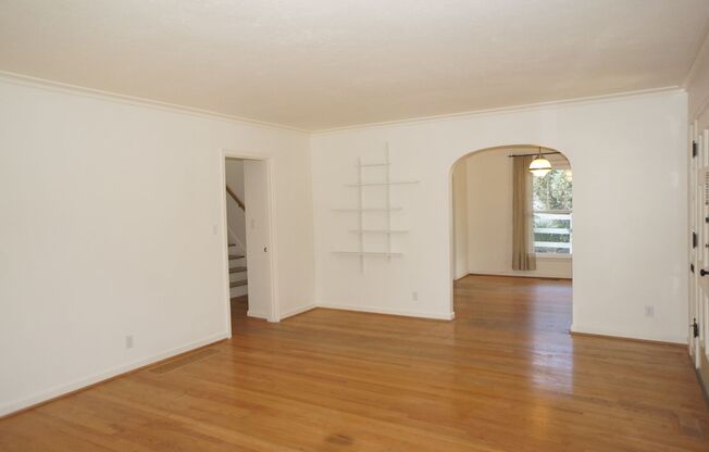 Westmoreland/Sellwood 3 bedroom Beauty!