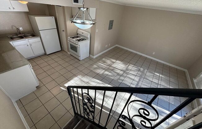 1 bed, 1 bath, 725 sqft, $1,300, Unit 1001